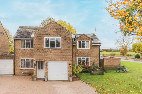 4 bedroom detached house for sale, Sevenfields, Highworth, Swindon, SN6 7NQ