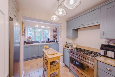 4 bedroom detached house for sale, Sevenfields, Highworth, Swindon, SN6 7NQ