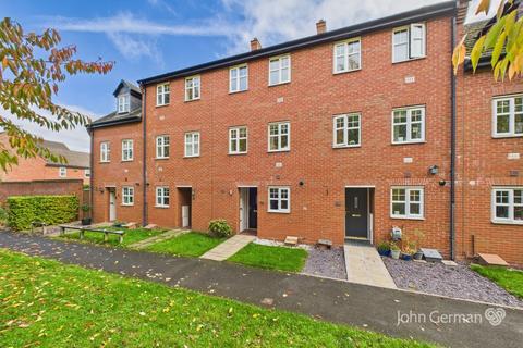 Nelson Close, Lichfield