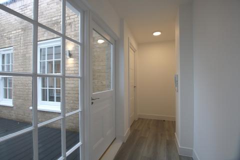 undefined, High Street, Barnet