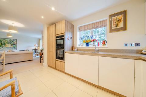 undefined, Eaton Mews, Kintbury