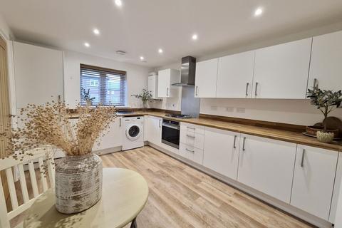 1 bedroom semi-detached bungalow for sale, Hewitt Close, Kenilworth CV8