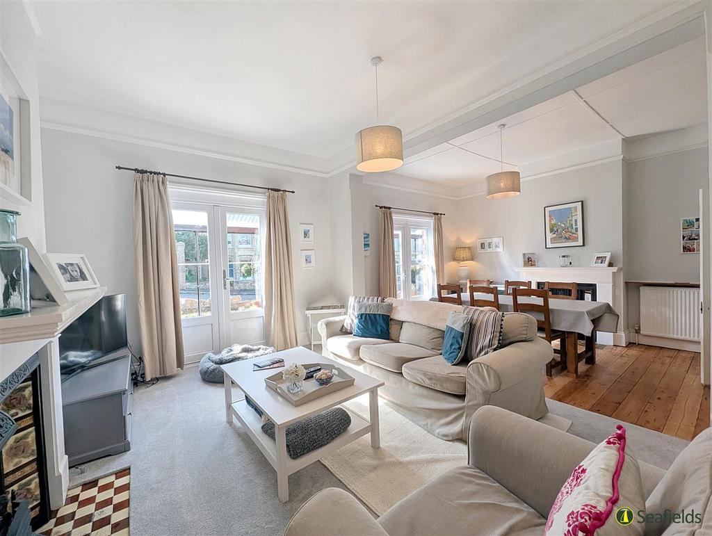 Sitting Dining Room