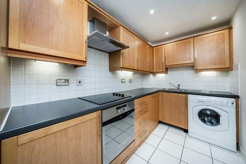 undefined, Holland Gardens, Brentford TW8