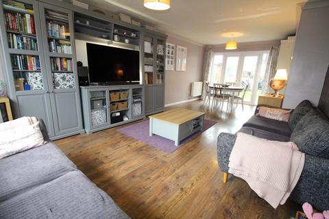 4 bedroom semi-detached house for sale, Woolfield, Sandy