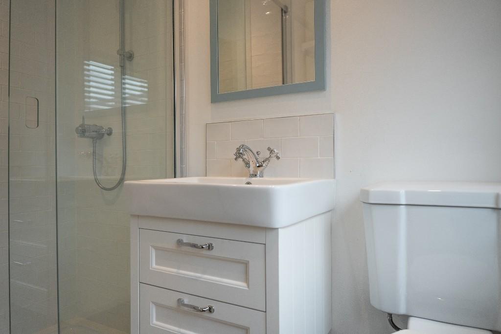 Ensuite shower room