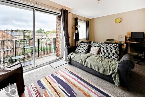 2 bedroom apartment for sale, Stalin Road, Colchester