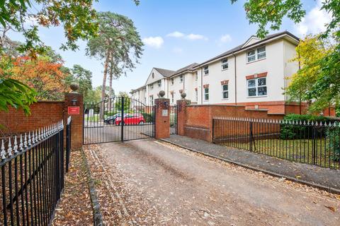 undefined, Boundary Road, Farnborough GU14