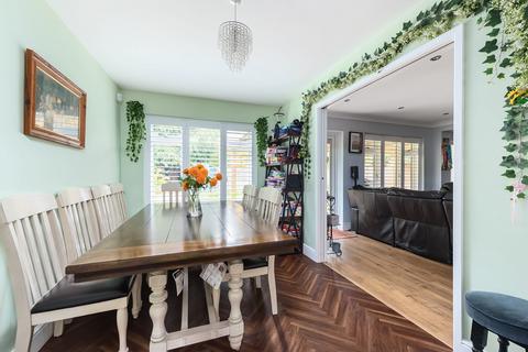 4 bedroom detached house for sale, The Brambles, Crowthorne RG45