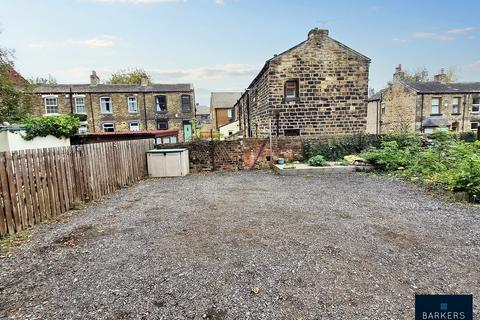 1 bedroom end of terrace house for sale, Bradford Road, Birkenshaw
