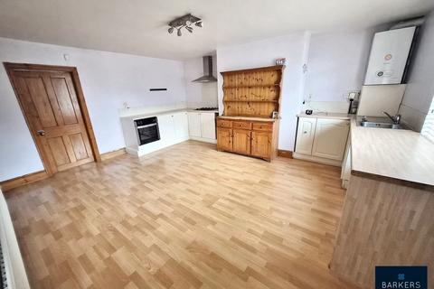 1 bedroom end of terrace house for sale, Bradford Road, Birkenshaw