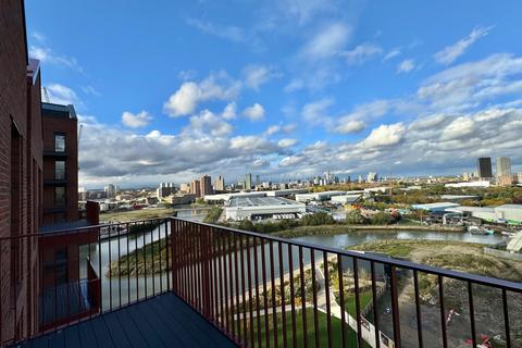 2 bedroom flat to rent, 5 Hemlock Street, Heron Wharf E14
