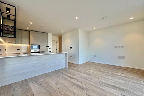 2 bedroom flat to rent, 5 Hemlock Street, Heron Wharf E14