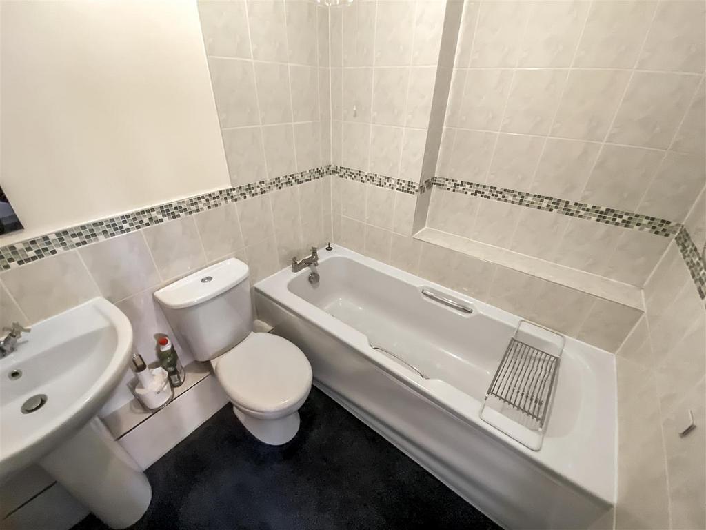 Bathroom.jpg