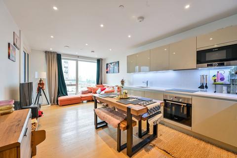 1 bedroom flat for sale, Sayer Street, Elephant and Castle, London, SE17