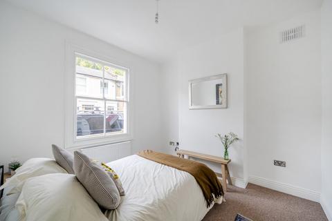 2 bedroom flat for sale, Rokeby Road, Brockley, London, SE4