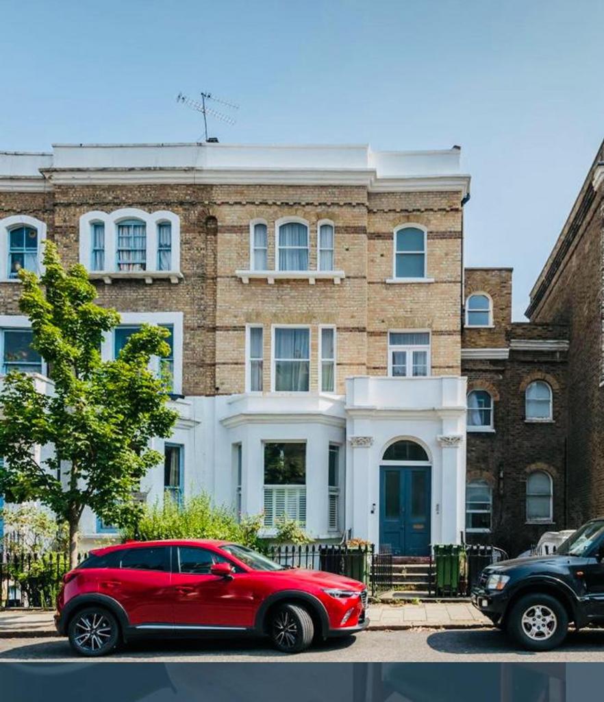 Victoria Rise Clapham Victoria Rise, London, SW4 2 bed flat - £2,200 pcm (£508 pw)