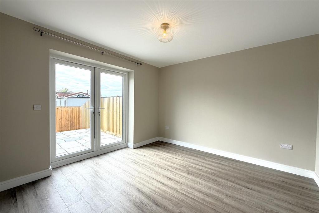 Living Room.JPG