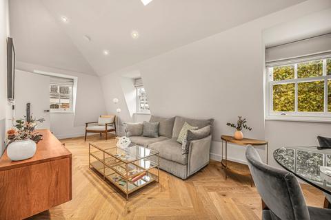 2 bedroom flat to rent, Charlotte Street, London