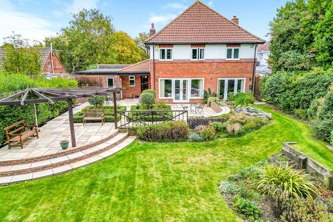 4 bedroom detached house for sale, Satchell Lane, Hamble, Southampton, Hampshire, SO31