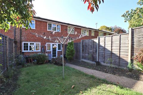 6 Cavenham Close, Woking, GU22 7TL