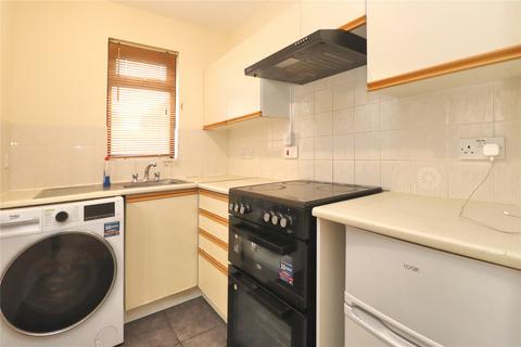 1 bedroom maisonette for sale, Templecombe Mews, Woking GU22