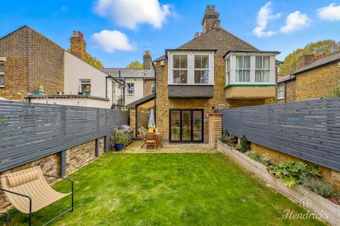 undefined, Cambridge Road, Southend-on-sea, SS1 1