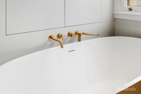 undefined, Cambridge Road, Southend-on-sea, SS1 1