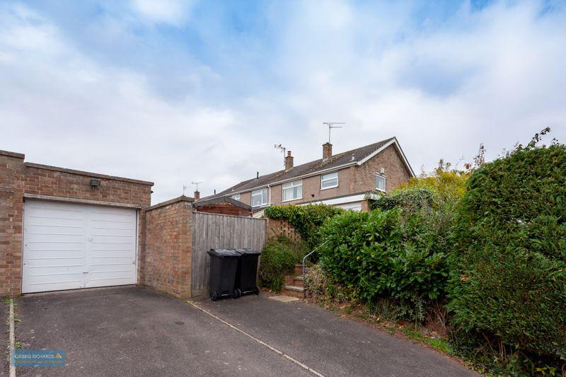 Garage &amp; Parking