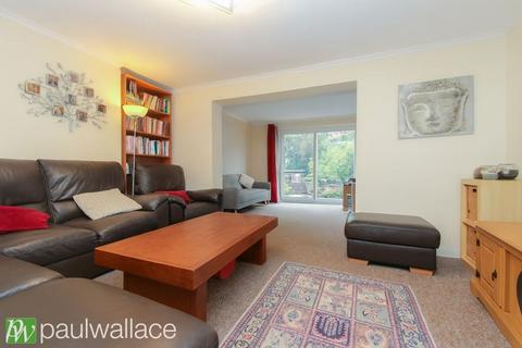 4 bedroom semi-detached house for sale, Winterscroft Road, Hoddesdon