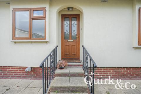 2 bedroom park home for sale, Creek Road, Canvey Island, SS8