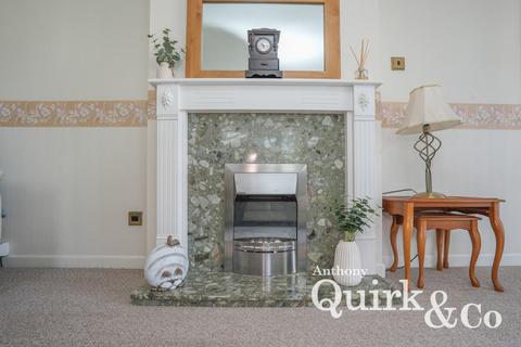2 bedroom park home for sale, Creek Road, Canvey Island, SS8