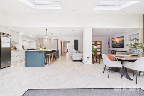 undefined, The Chantry, Llandaff, Cardiff CF5 2NN