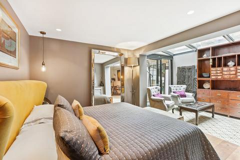 undefined, Burnaby Street, Cheslea, London