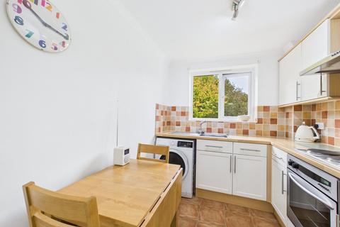 undefined, Knaves Hollow, Wooburn Moor, High Wycombe, Buckinghamshire, HP10