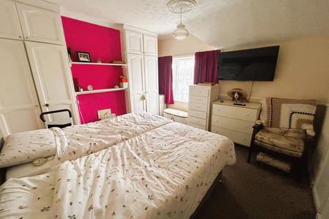 2 bedroom semi-detached house for sale, Ogley Road, Brownhills, Walsall WS8 6B