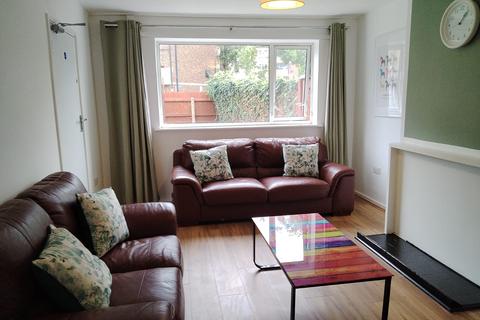 3 bedroom end of terrace house to rent, Yeading Lane, UB5