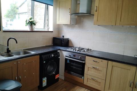 3 bedroom end of terrace house to rent, Yeading Lane, UB5