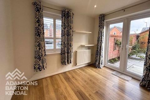 3 bedroom townhouse to rent, Michael Faraday Avenue, Rochdale