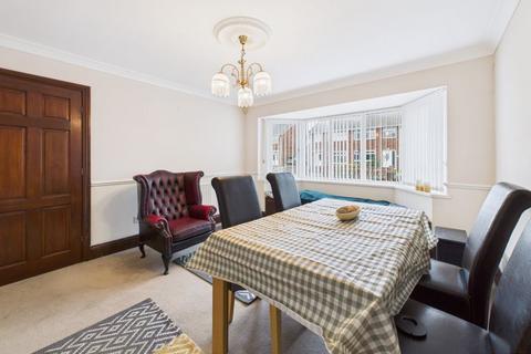 4 bedroom detached house for sale, Daisyfield Drive, Hull