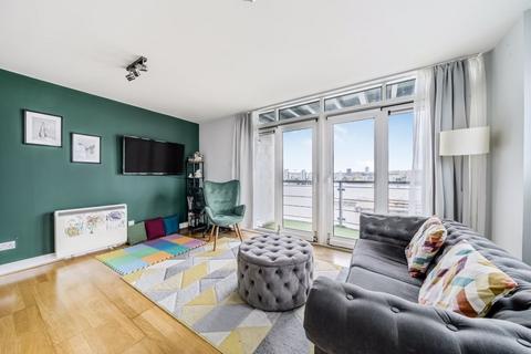 2 bedroom apartment for sale, Sheerness Mews, Galleons Lock, E16
