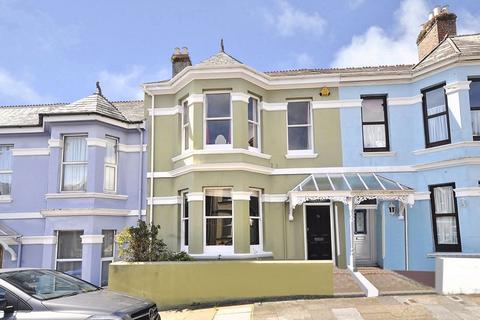 Holland Road, Plymouth An Exceptionally Spacious & Beautifully presented Family home in Peverell