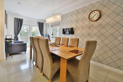 4 bedroom detached house for sale, Kilby Crescent, St Andrews Ridge, Swindon