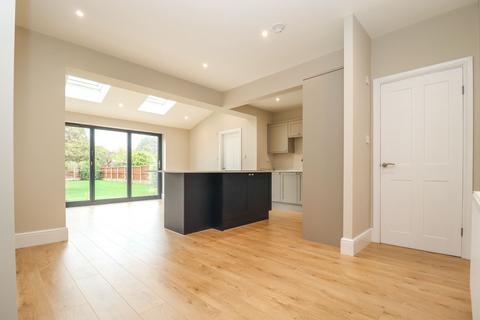 3 bedroom semi-detached house for sale, Greystone Road, Penketh, Warrington