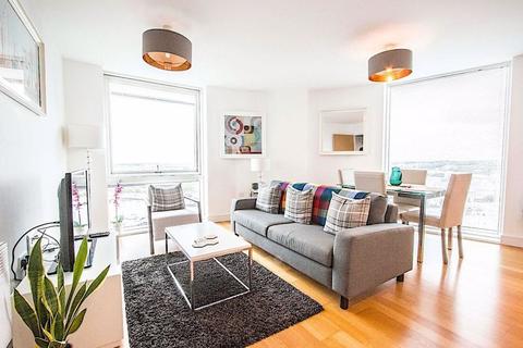 2 bedroom apartment to rent, Dock Head Road, Chatham