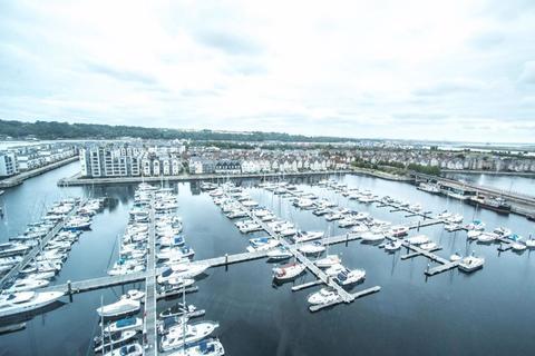 2 bedroom apartment to rent, Dock Head Road, Chatham