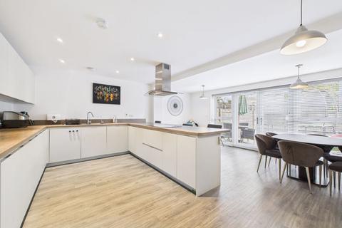 undefined, Tigris Crescent, Chatham