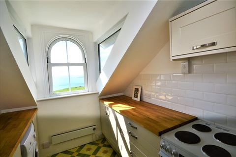 2 bedroom flat to rent, Carfax, Undercliff Drive, PO38