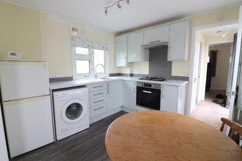 1 bedroom park home to rent, Luton LU3
