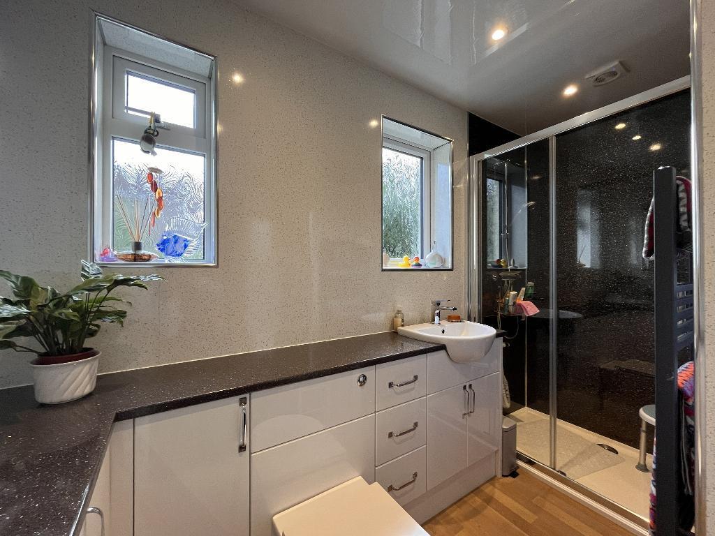 Shower Room/WC